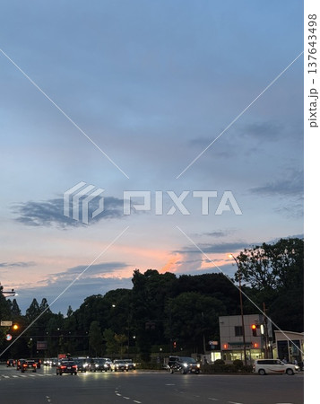 カラフルな空 カラフルな空 137643498