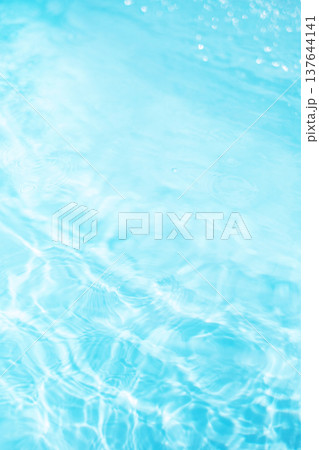 キラキラ水面 夏色のイメージ キラキラ水面 夏色のイメージ 137644141