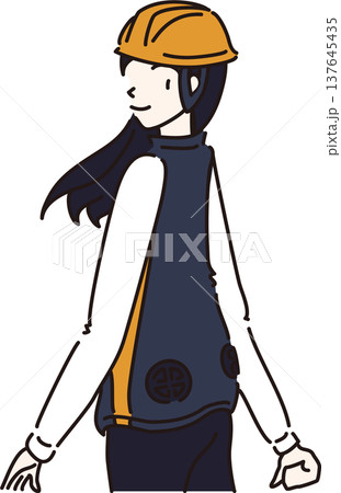 ヘルメットをかぶり空調ベストを着た女性のイラスト　紺色バージョン 137645435