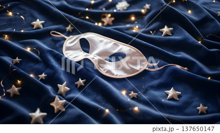 星の光に包まれたシルクのアイマスクとラグジュアリーな安眠ビューティー 137650147