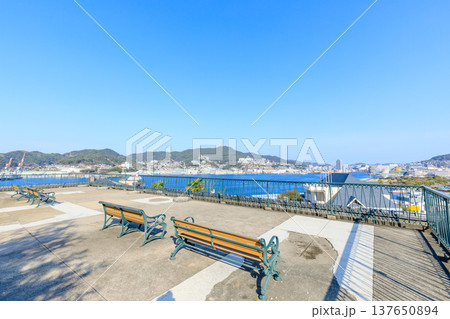 初春のグラバー園から見た景色 長崎県長崎市 初春のグラバー園から見た景色 長崎県長崎市 137650894