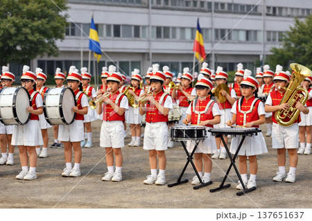 小学校の鼓笛隊 137651637