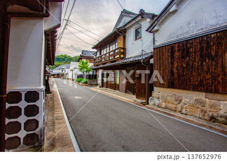 劇場版 夏目友人帳のロケ地 熊本県宇城市 松合・白壁土蔵群 劇場版 夏目友人帳のロケ地 熊本県宇城市 松合・白壁土蔵群 137652976