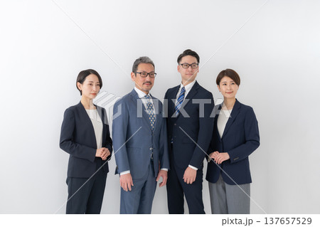 ビジネス 137657529