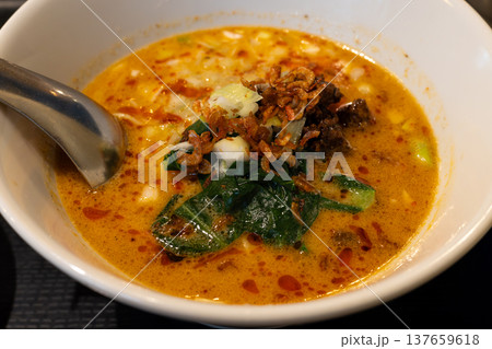 美味しいタンタン麺 137659618