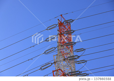 送電線鉄塔 137660388