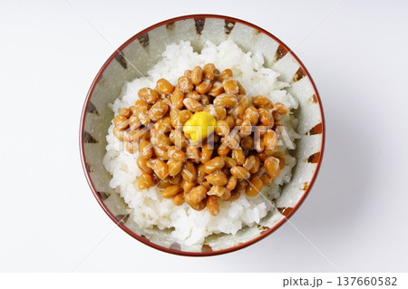 納豆ごはん　朝食 137660582