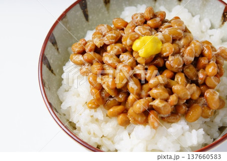 納豆ごはん　朝食 137660583