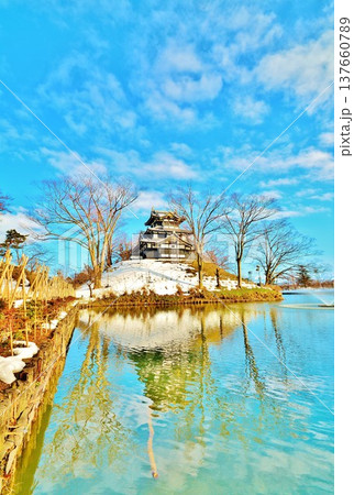 高田城冬景色 137660789