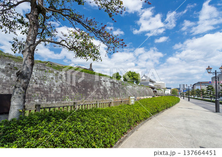 鶴丸城跡 御楼門と石橋(鹿児島市) 鶴丸城跡 御楼門と石橋(鹿児島市) 137664451
