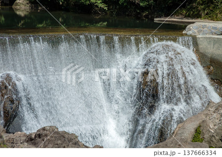 長篠堰堤の余水吐(愛知県新城市) 長篠堰堤の余水吐(愛知県新城市) 137666334