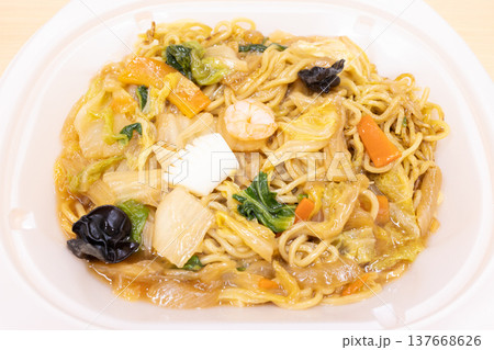 美味しいコンビニ弁当のあんかけ焼きそば 137668626