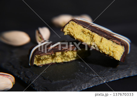 ドバイチョコレート 137670333