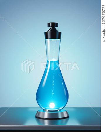 ラボで発光する青い薬液が入ったフラスコ、科学実験とバイオテクノロジーのコンセプト 137676777