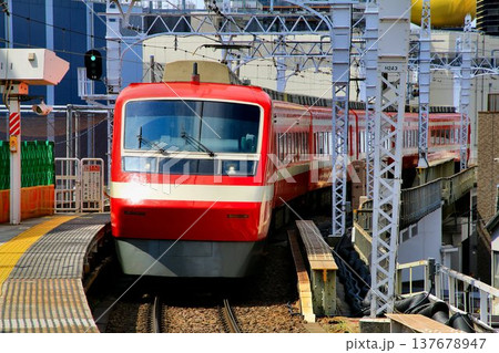 リバイバルカラーも鮮やかに… 下町・浅草と両毛地区へ結ぶ【特急りょうもう号】 リバイバルカラーも鮮やかに… 下町・浅草と両毛地区へ結ぶ【特急りょうもう号】 137678947