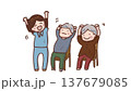 体操をする高齢者とスタッフ 体操をする高齢者とスタッフ 137679085