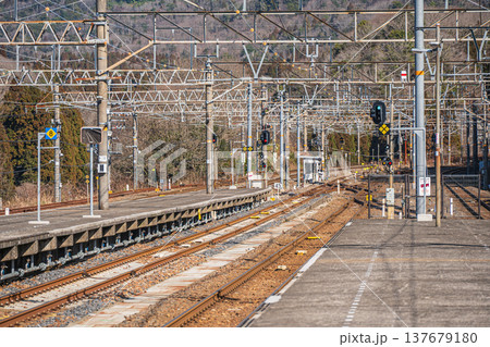 JR西日本北陸線近江塩津駅 滋賀県長浜市 JR西日本北陸線近江塩津駅 滋賀県長浜市 137679180