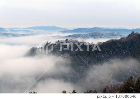 冬の雲海と備中松山城（天空の山城）25400 137680640