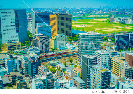 川崎市のリバーサイドビル群 137681806