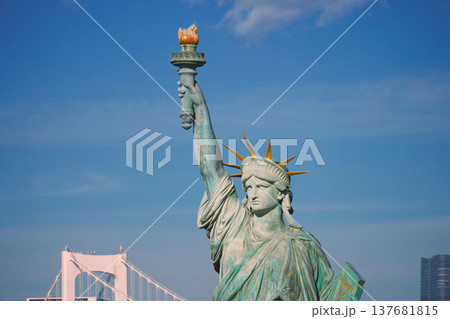 お台場自由の女神像 137681815