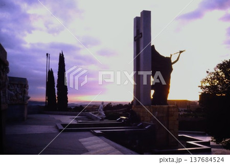 トレドの夕陽 137684524