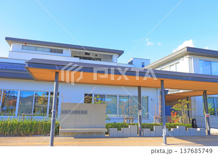 三重県松阪市、松阪図書館の風景 三重県松阪市、松阪図書館の風景 137685749