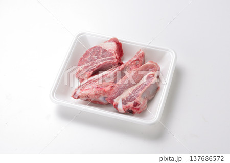 スペアリブ スペアリブ 137686572