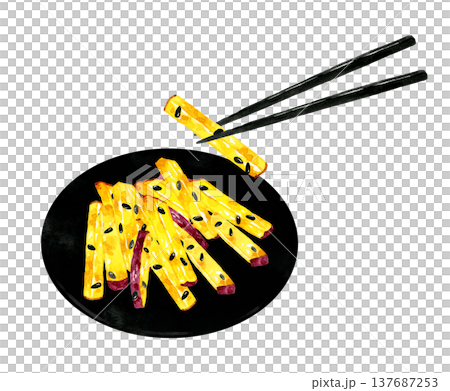 お皿に盛り付けた大学芋　手描き水彩イラスト素材 137687253