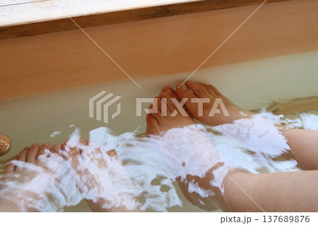 足湯 137689876