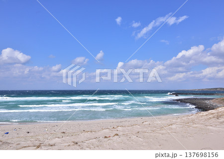 角島 コバルトブルービーチ 山口県下関市豊北町 角島 コバルトブルービーチ 山口県下関市豊北町 137698156