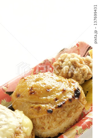 味噌焼きおにぎり弁当 味噌焼きおにぎり弁当 137699431