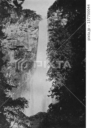 古写真 1894年 和歌山県の那智滝 古写真 1894年 和歌山県の那智滝 137700044