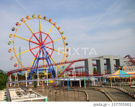 遊園地イメージ写真 遊園地イメージ写真 137705001