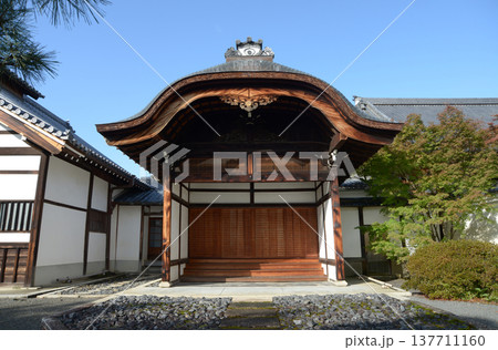 妙覚寺　玄関　京都市上京区新町通鞍馬口下る 137711160