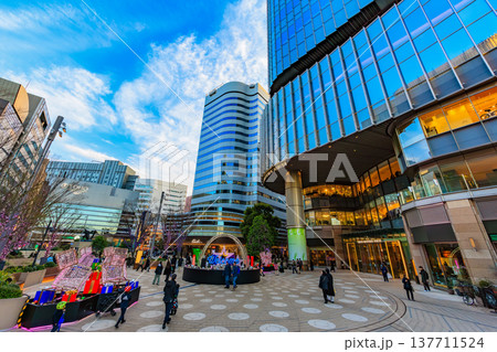 東京 千代田区 有楽町 東京ミッドタウン日比谷の夕景 東京 千代田区 有楽町 東京ミッドタウン日比谷の夕景 137711524