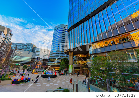 東京 千代田区 有楽町 東京ミッドタウン日比谷の夕景 東京 千代田区 有楽町 東京ミッドタウン日比谷の夕景 137711528