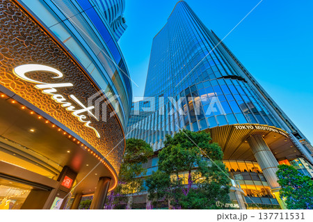 東京 千代田区 有楽町 東京ミッドタウン日比谷の夕景 東京 千代田区 有楽町 東京ミッドタウン日比谷の夕景 137711531