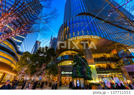 東京　千代田区 有楽町　東京ミッドタウン日比谷の夜景 137711553
