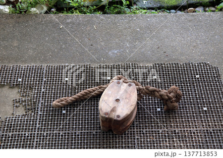 木製滑車 137713853