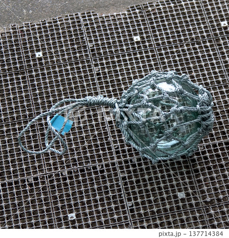 瓶玉ビンダマ浮ウキフロート漁師ガラス道具 137714384