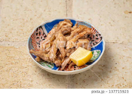 セセリ炭焼き 香ばしく焼き上げた鶏首肉の人気料理 137715923