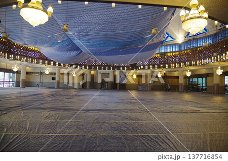 マレーシア　クアラルンプールの国立モスク　マスジドネガラ 137716854