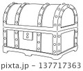 シンプルな宝箱のイラスト（線画） 137717363