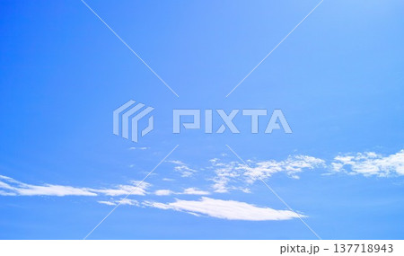 青空と雲イメージ 137718943