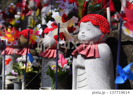 千躰子育地蔵尊 千躰子育地蔵尊 137719614