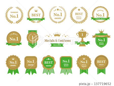 ランキング・アワード用のメダルとエンブレムのセット ゴールドと緑 137719652