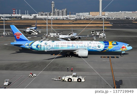 中国南方航空方B777離陸準備 中国南方航空方B777離陸準備 137719949