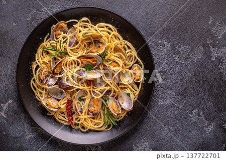 Seafood pasta with clams Spaghetti alle Vongole. Seafood pasta with clams Spaghetti alle Vongole. 137722701
