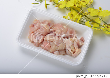 鶏小間肉 137724717