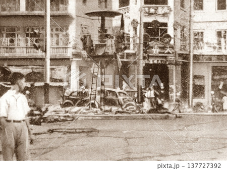 古写真　1937年　日中戦争中の上海　爆撃で破壊された上海新世界 137727392